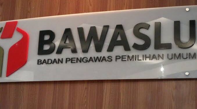 Logo Badan Pengawas Pemilu (Bawaslu) RI, di gedung Bawaslu RI, Jalan MH Thamrin, Jakarta Pusat, Rabu (1/11/2017). KOMPAS.com/MOH NADLIR