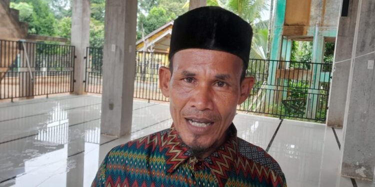 Foto:Tgk Imum Gampong Cotdah Syahbuddin