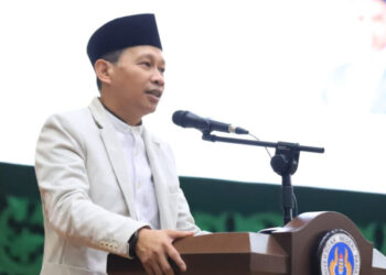 Dok : Menteri Agama Nasaruddin Umar, melalui Staf Khusus Menag Bidang Pendidikan, Organisasi Kemasyarakatan, dan Moderasi Beragama, Farid F. Saenong, menegaskan pentingnya peran masjid dalam mendukung isu lingkungan. Hal ini disampaikan dalam Seminar Kemasjidan Provinsi Sumatera Barat di Universitas Negeri Padang, Minggu (16/2/2025)./Foto Istimewa/Humas Kemenag