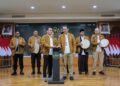 Foto : Kepala Perwakilan Bank Indonesia Lhokseumawe, Prabu Dewanto, bersama Walikota Lhokseumawe, Dr. Sayuti Abubakar, SH., MH., membuka secara resmi program Semarak Rupiah Ramadan dan Berkah Idulfitri (SERAMBI) 2025.