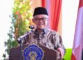 Foto : Menteri Pendidikan Dasar dan Menengah (Mendikdasmen) Abdul Mu’ti saat menghadiri peletakan batu pertama pembangunan Kampus 3 SMK Muhammadiyah Salaman, Kabupaten Magelang, Jawa Tengah. (Foto: Dok Kemendikdasmen)
